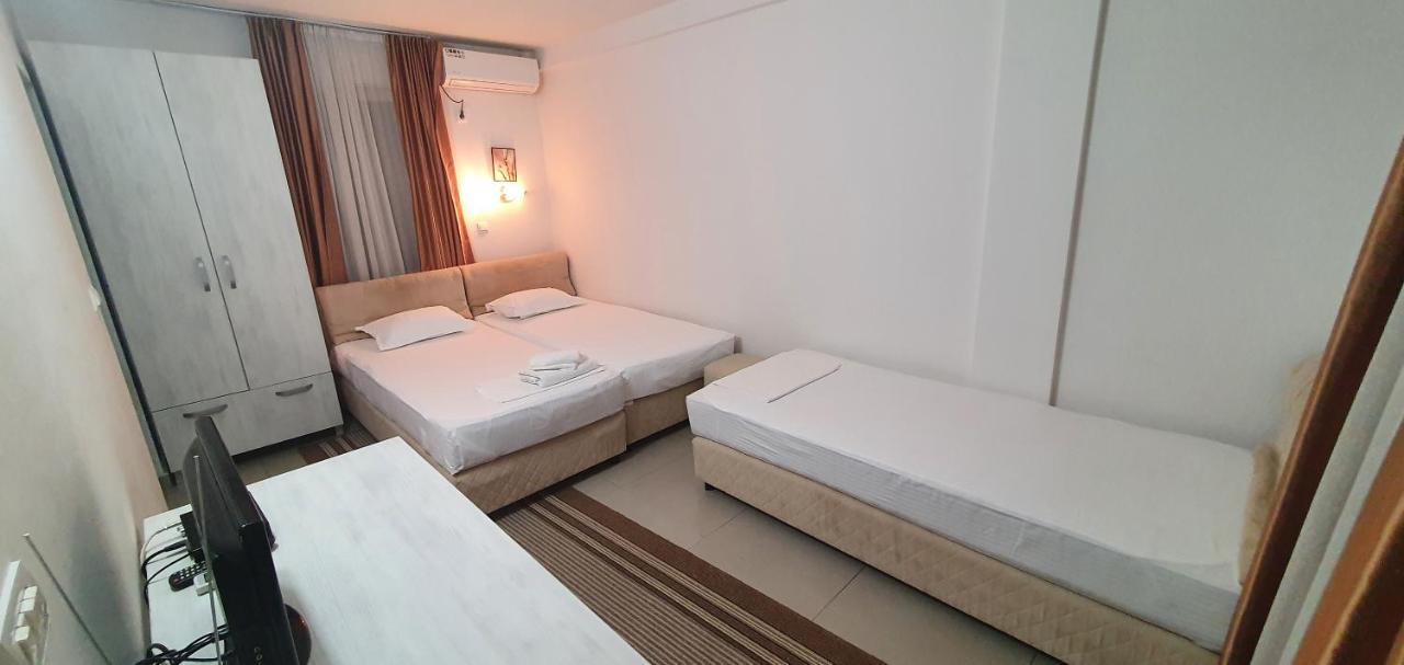 Evro Set Hotel Skopje Eksteriør billede