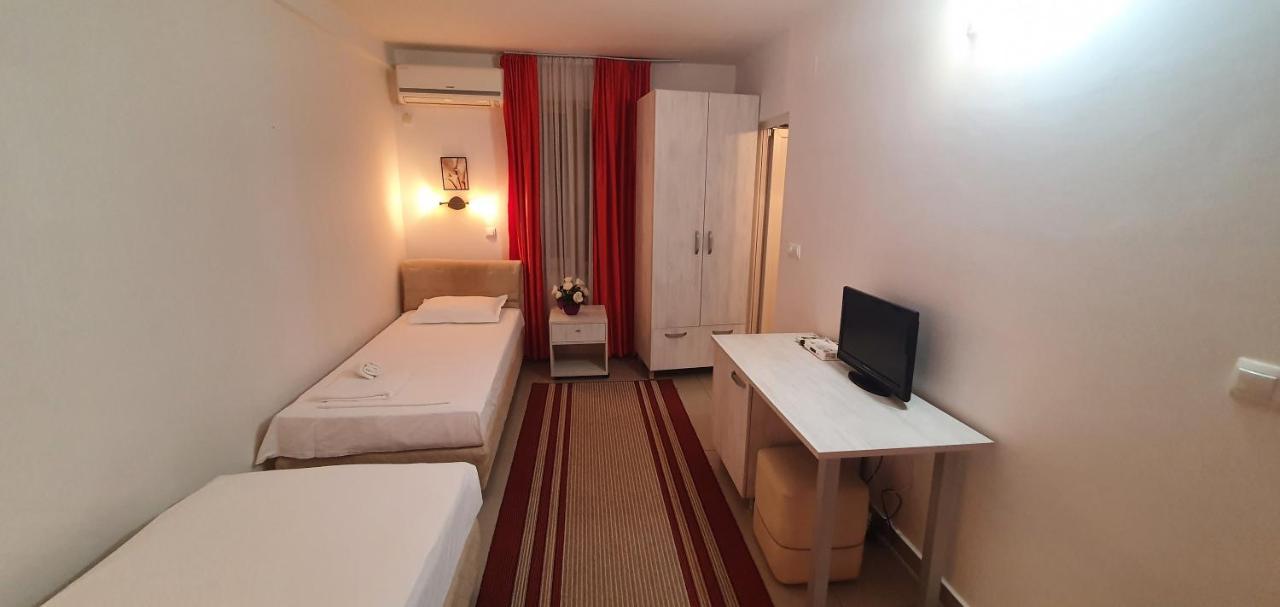 Evro Set Hotel Skopje Eksteriør billede
